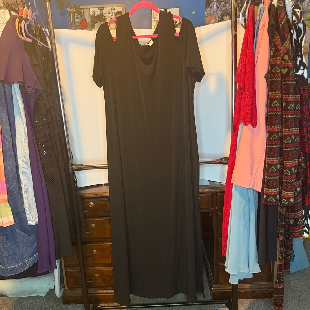 Chico's size 3 Maxi Black Cold Shoulder Short Sleeve Dress - Picture 6 of 6
